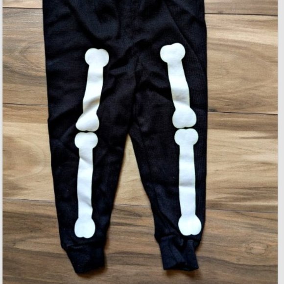 HALLOWEEN Glow In The Dark Baby Boys PJ Costume Pajamas Size 12 Months - Picture 8 of 9